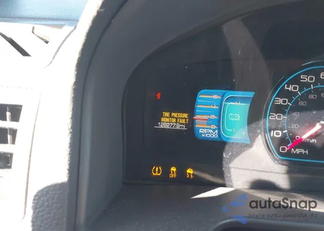 2010 Mercury Milan Hybrid from USA, damaged, VIN 3MEDM0L31AR637359